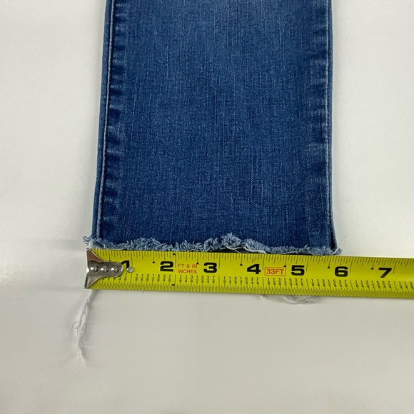 Sofia by Sofia Vergara Women’s Rosa Curvy Ankle Medium Wash Denim Jeans | 12 - Picture 11 of 16